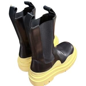 Bottega Veneta Black/Yellow Tire Chealsea Boots Women Size 35